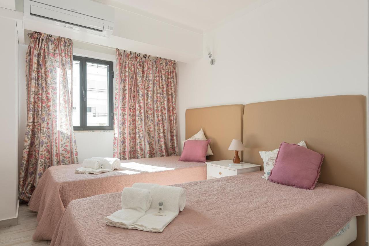 Chantal Apartment - Near The Beach - クアルテイラ エクステリア 写真