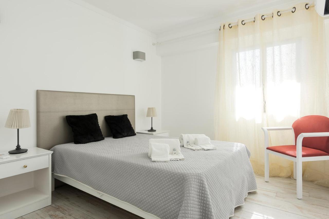 Chantal Apartment - Near The Beach - クアルテイラ エクステリア 写真